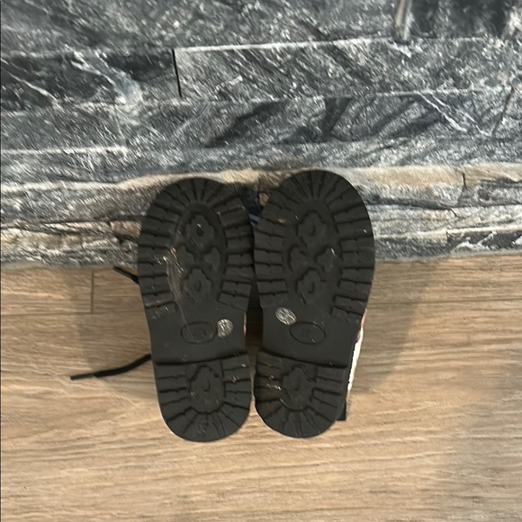 Black Floral Print Boots with Artistic Design - Picture 3 of 4